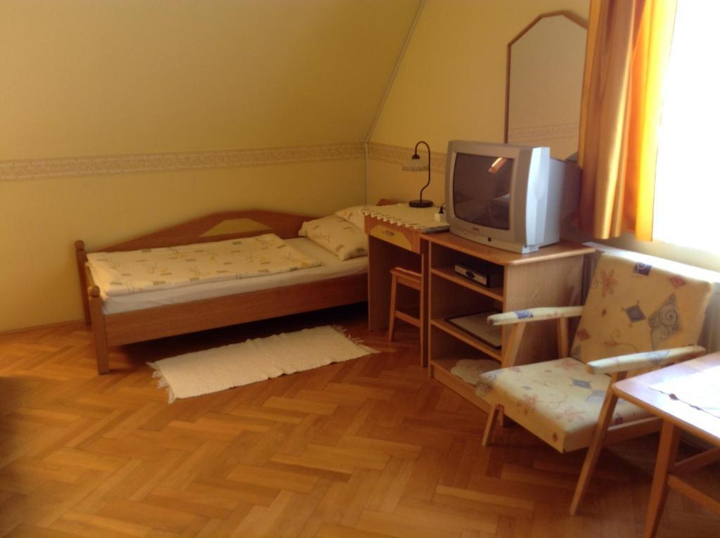 Fonix Fogado Hotel Lenti Room photo